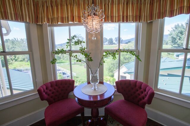 Mountain View room at Foster Harris House — view 2