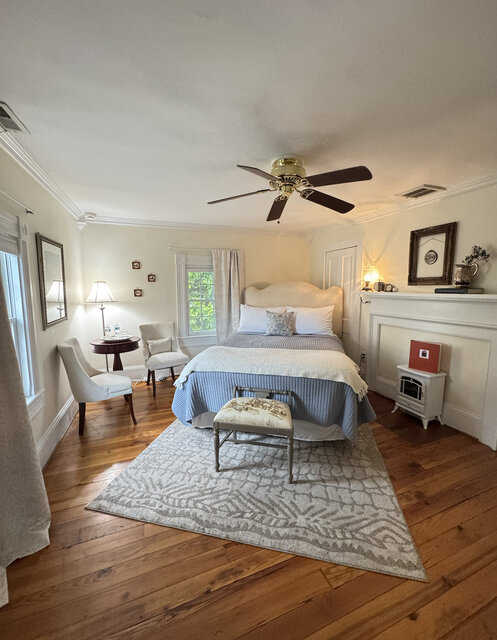 The Peter's Suite room at Foster Harris House — view 3